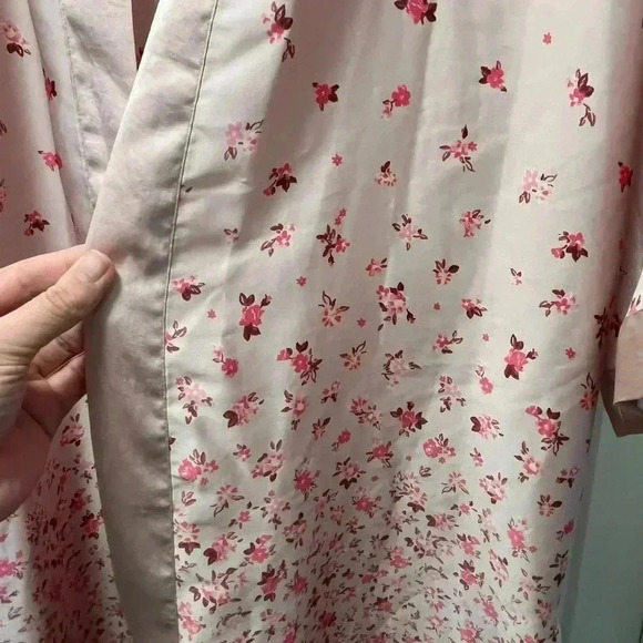 Victoria’s Secret XS/S Open Front Robe - Picture 4 of 4